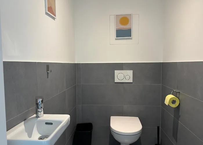 Brand New With Balcony & Free Parking Viena
