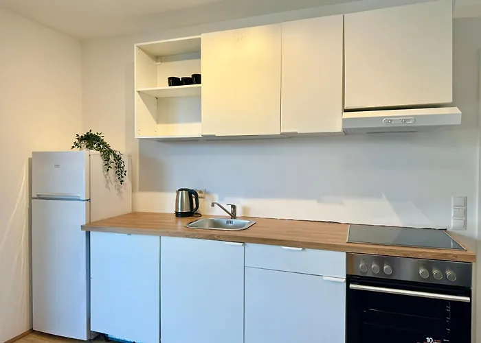 Apartamento Brand New With Balcony & Free Parking *