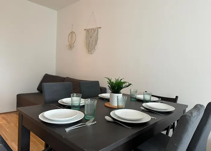 Brand New With Balcony & Free Parking Apartamento *