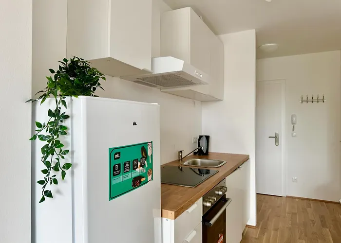Brand New With Balcony & Free Parking Apartamento