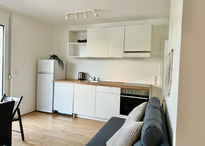 Apartamento Brand New With Balcony & Free Parking *