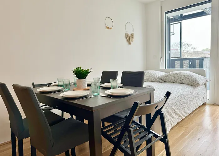 Brand New With Balcony & Free Parking Apartamento *