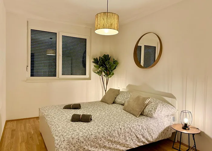 Brand New With Balcony & Free Parking Apartamento *