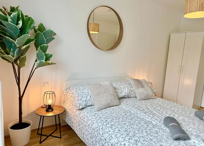 Brand New With Balcony & Free Parking Apartamento *