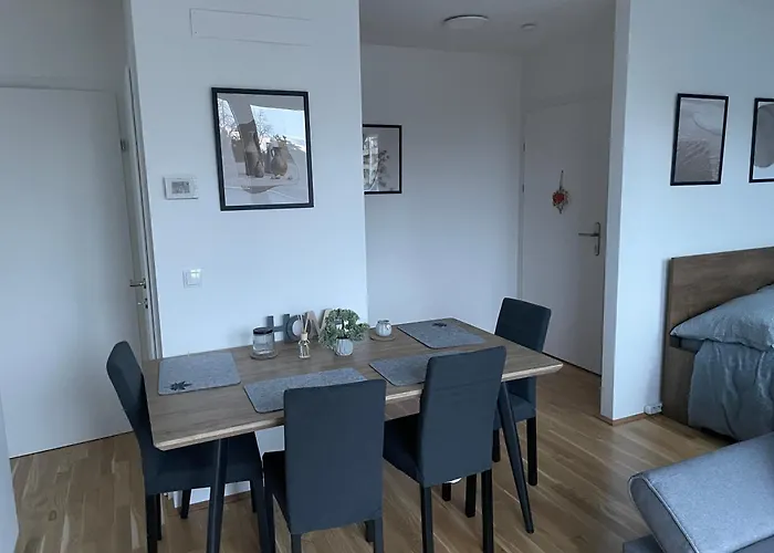 Apartamento Brand New With Balcony & Free Parking