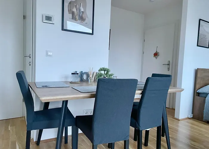 Brand New With Balcony & Free Parking * Vienne