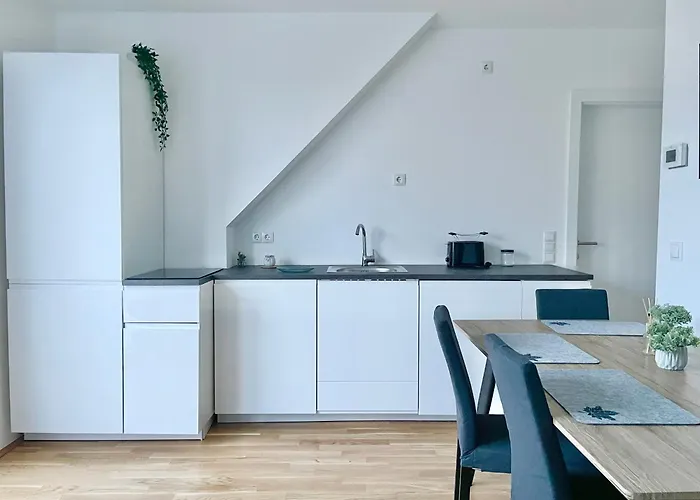 Brand New With Balcony & Free Parking Apartamento Viena